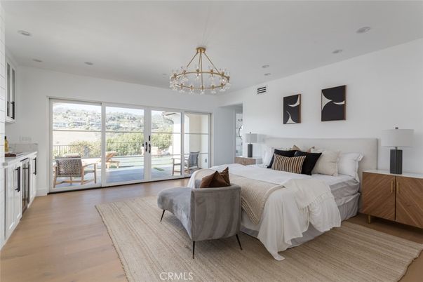 Bedroom, Chandelier, Interior, Pendant Lights, Recessed Lighting, Wood Texture Flooring