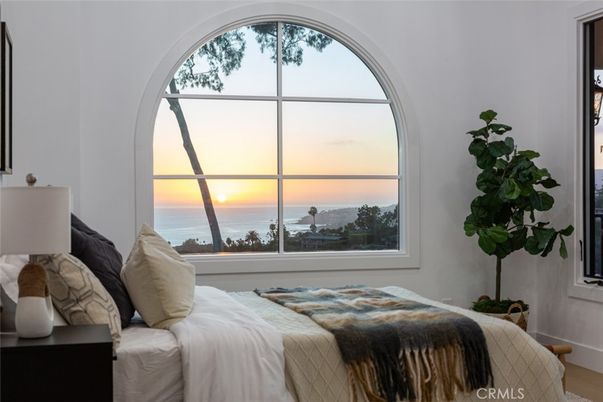 Bedroom, Interior, Water