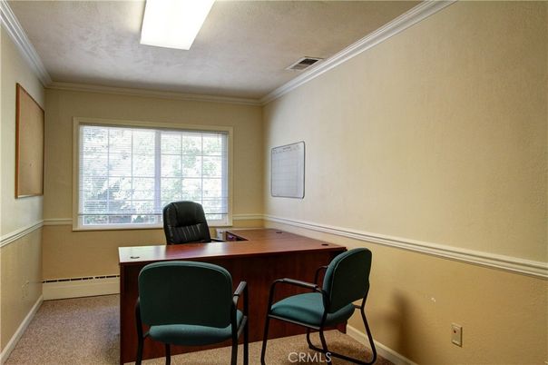 Home Office, Interior