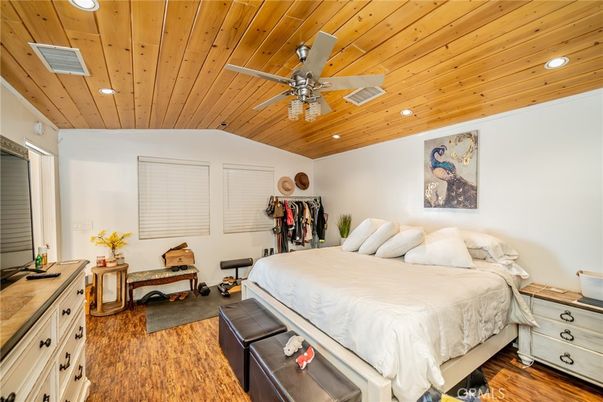 Bedroom, Interior, Recessed Lighting, Wooden Ceilings, Wood Texture Flooring