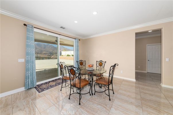 Dining room, Interior, Recessed Lighting