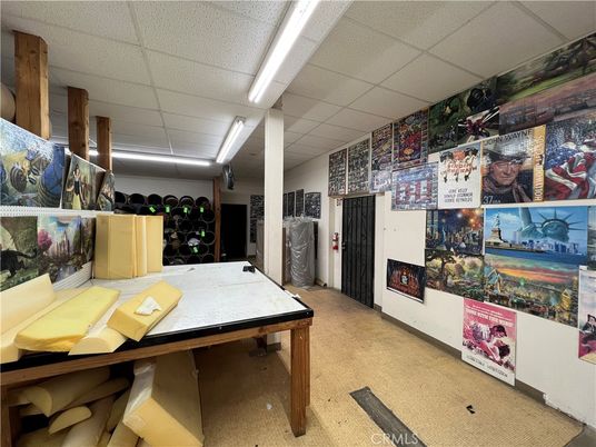 Game Room, Interior