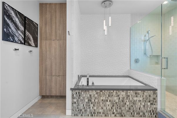 Bathroom, Glass Shower, Interior, Pendant Lights