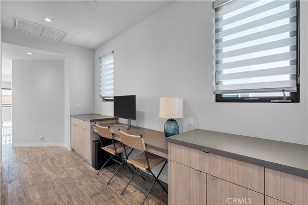 Home Office, Interior, Recessed Lighting, Wood Texture Flooring