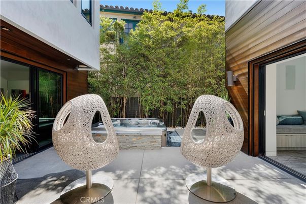 Exterior, Hot Tub