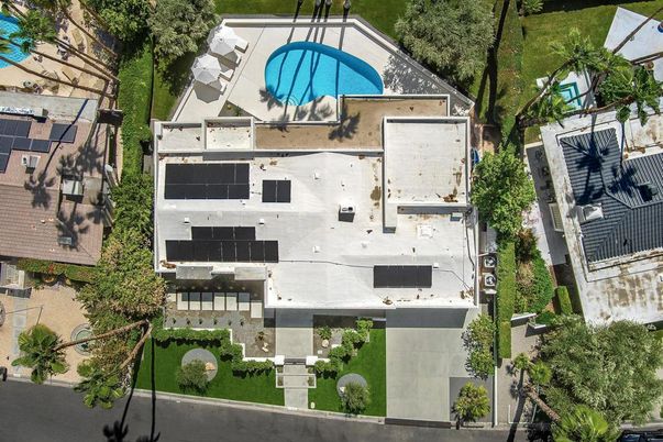 Exterior, Drone