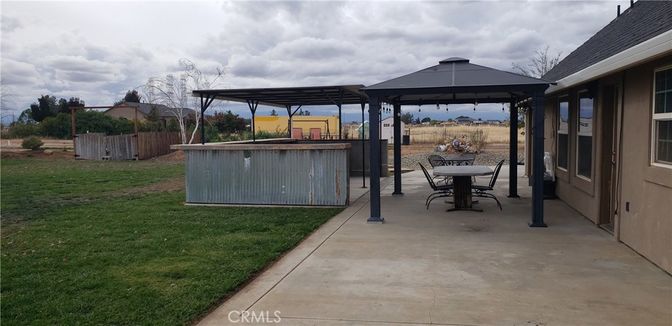 Backyard, Exterior, Hot Tub