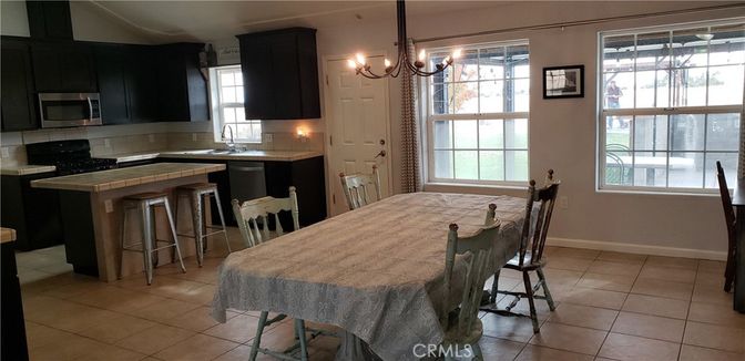 Chandelier, Dining room, Interior, Kitchen