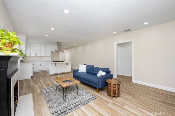 Interior, Kitchen, Living room, Recessed Lighting, Wood Texture Flooring