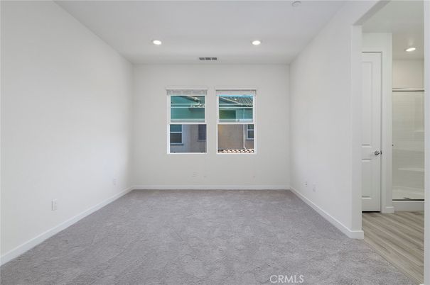 Empty room, Interior, Recessed Lighting