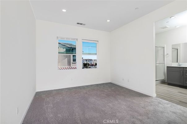 Bathroom, Empty room, Interior, Recessed Lighting