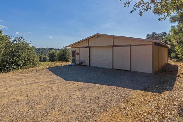 Backyard, Detached Garage, Exterior