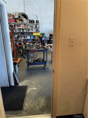 Garage, Interior