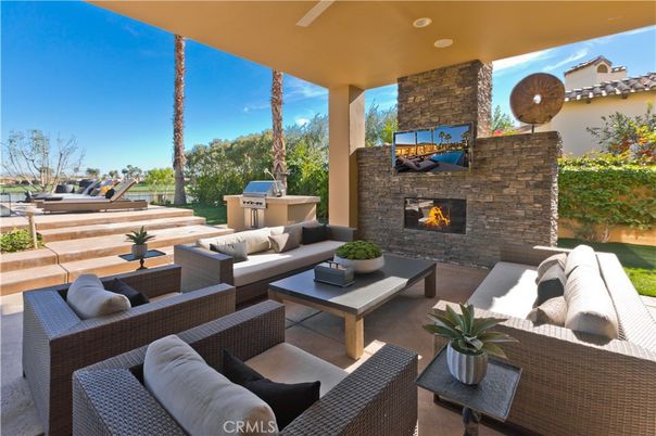 Exterior, Fireplace