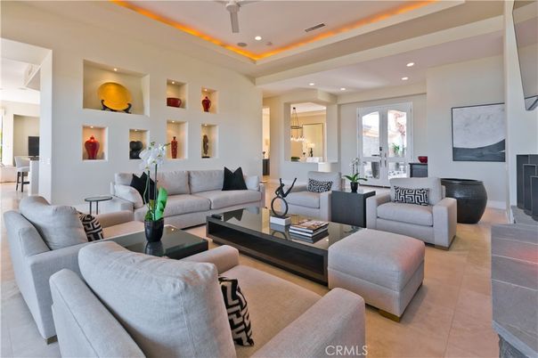 Fireplace, Interior, Living room, Pendant Lights, Recessed Lighting