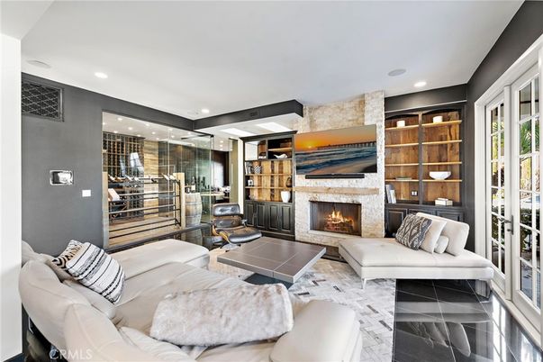 Fireplace, Interior, Living room, Recessed Lighting