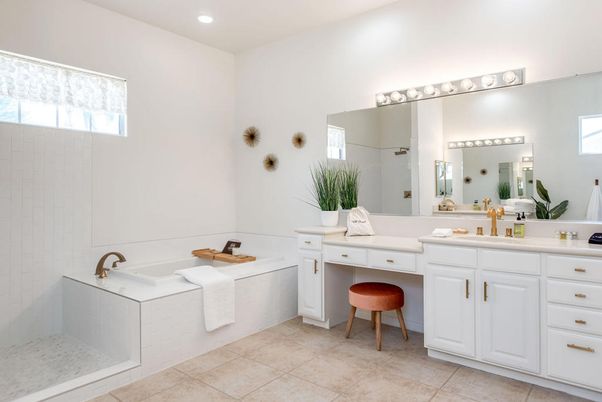 Bathroom, Dual Sink Vanities, Interior, Recessed Lighting
