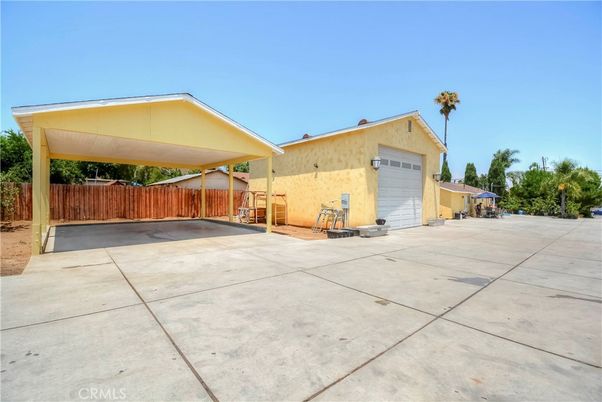 Backyard, Detached Garage, Exterior