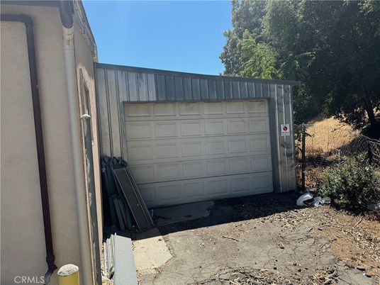 Detached Garage, Exterior