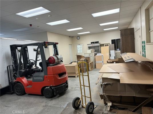 Fitness Equipment, Interior, Recessed Lighting