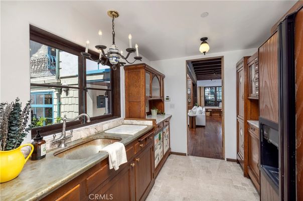 Chandelier, Interior, Wood Texture Flooring