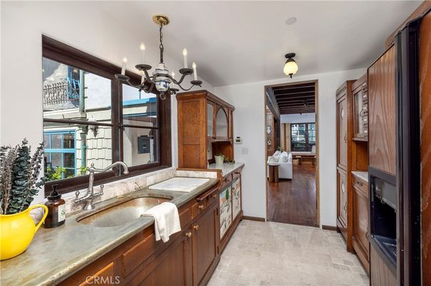 Chandelier, Interior, Wood Texture Flooring