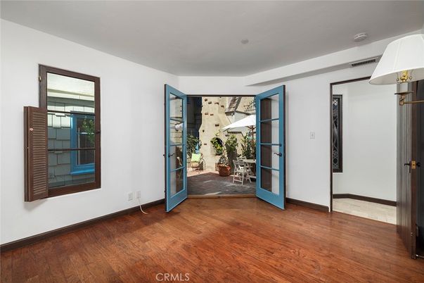 DE Listing image placeholder