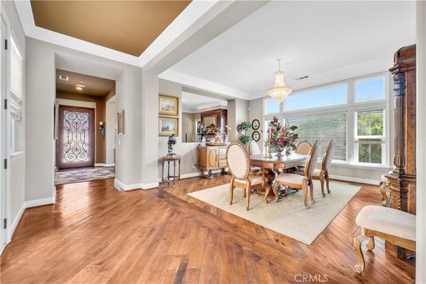 Chandelier, Dining room, Interior, Recessed Lighting, Wood Texture Flooring