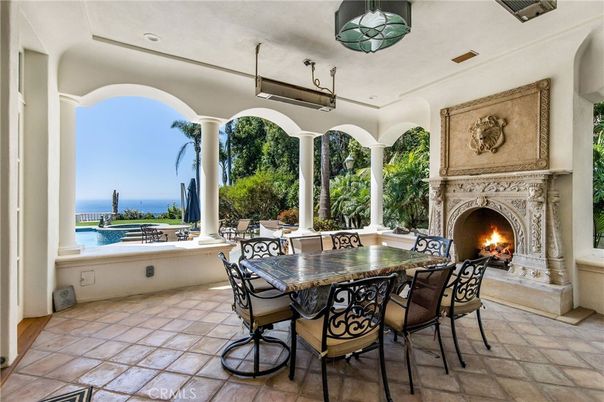 Exterior, Fireplace, Interior, Recessed Lighting, Water