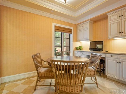 Dining room, Interior