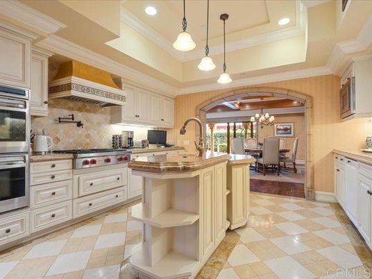 Chandelier, Dining room, Interior, Kitchen, Pendant Lights, Recessed Lighting, Stainless Steel Appliances