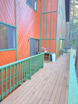 Exterior, Wood Texture Flooring