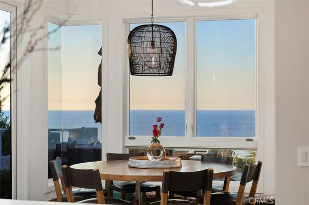 Dining room, Interior, Pendant Lights, Water