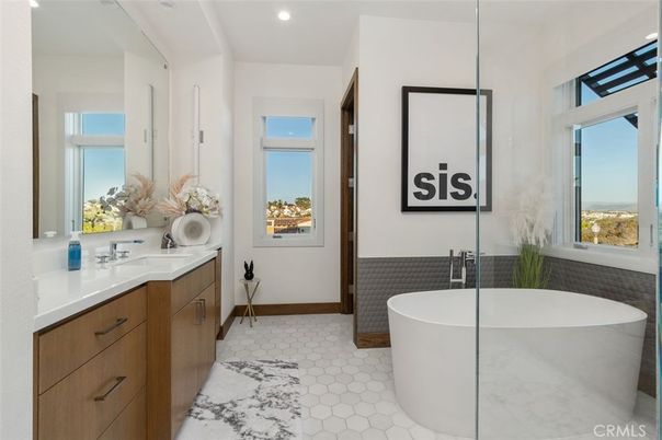 Bathroom, Free Standing Baths, Interior, Recessed Lighting