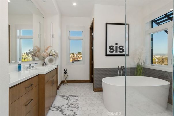 Bathroom, Free Standing Baths, Interior, Recessed Lighting