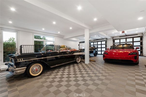 Garage, Interior, Recessed Lighting
