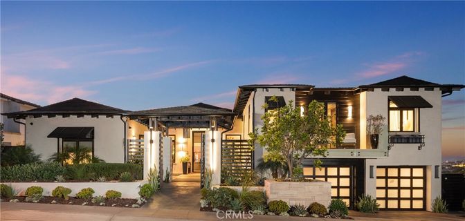 Attached, Exterior, Facade, Modern