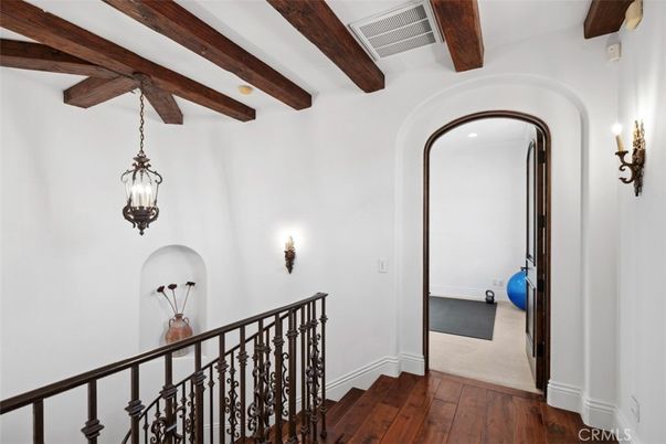 Interior, Pendant Lights, Wooden Beams, Wood Texture Flooring