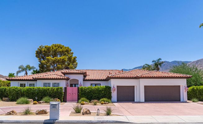 Attached, Exterior, Facade, Spanish Mediterranean