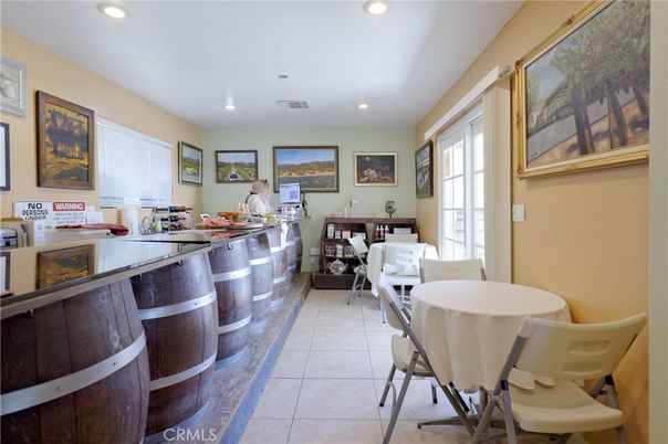 Dining room, Interior, Recessed Lighting