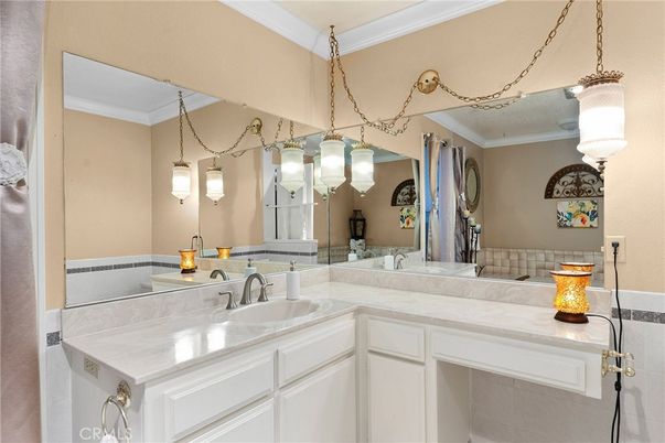 Bathroom, Interior, Pendant Lights