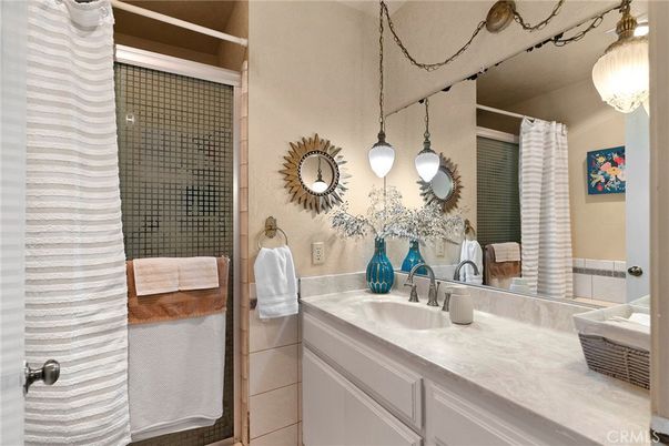 Bathroom, Interior, Pendant Lights
