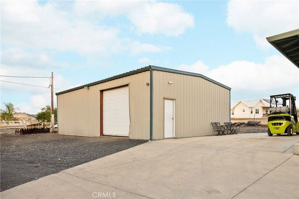 Detached Garage, Exterior
