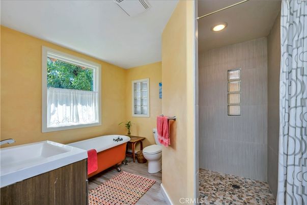 Bathroom, Free Standing Baths, Interior, Recessed Lighting
