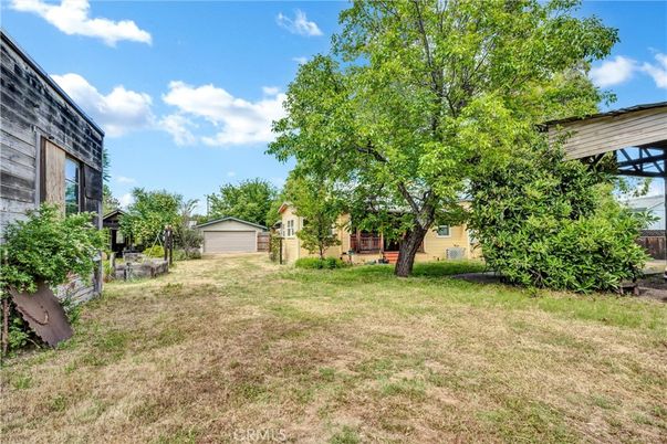 Backyard, Detached Garage, Exterior