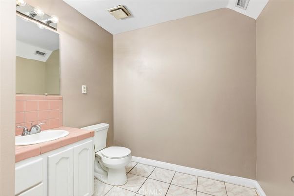 Bathroom, Interior, Tile Countertops