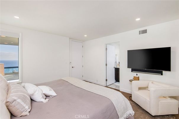 Bedroom, Interior, Recessed Lighting, Water