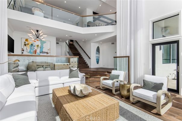 Interior, Living room, Pendant Lights, Recessed Lighting, Wood Texture Flooring