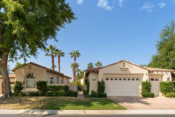 Attached, Exterior, Facade, Spanish Mediterranean