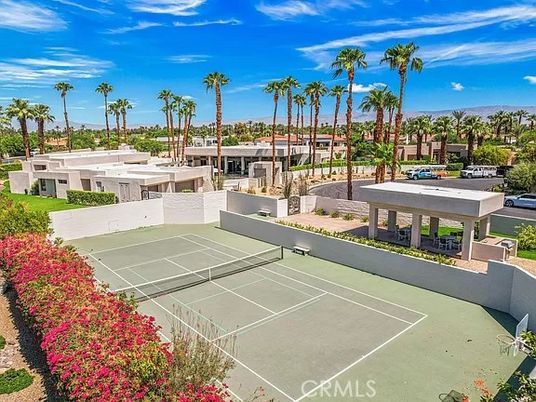 Exterior, Tennis Courts